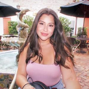 Meet your Posher, Manuela